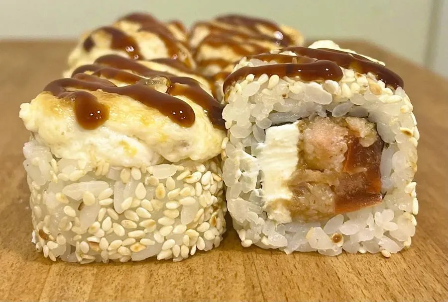 С ЖАРЕННЫМ ЛОСОСЕМ