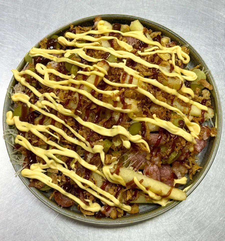 ЛАНЧБОКС С КОЛБАСКАМИ